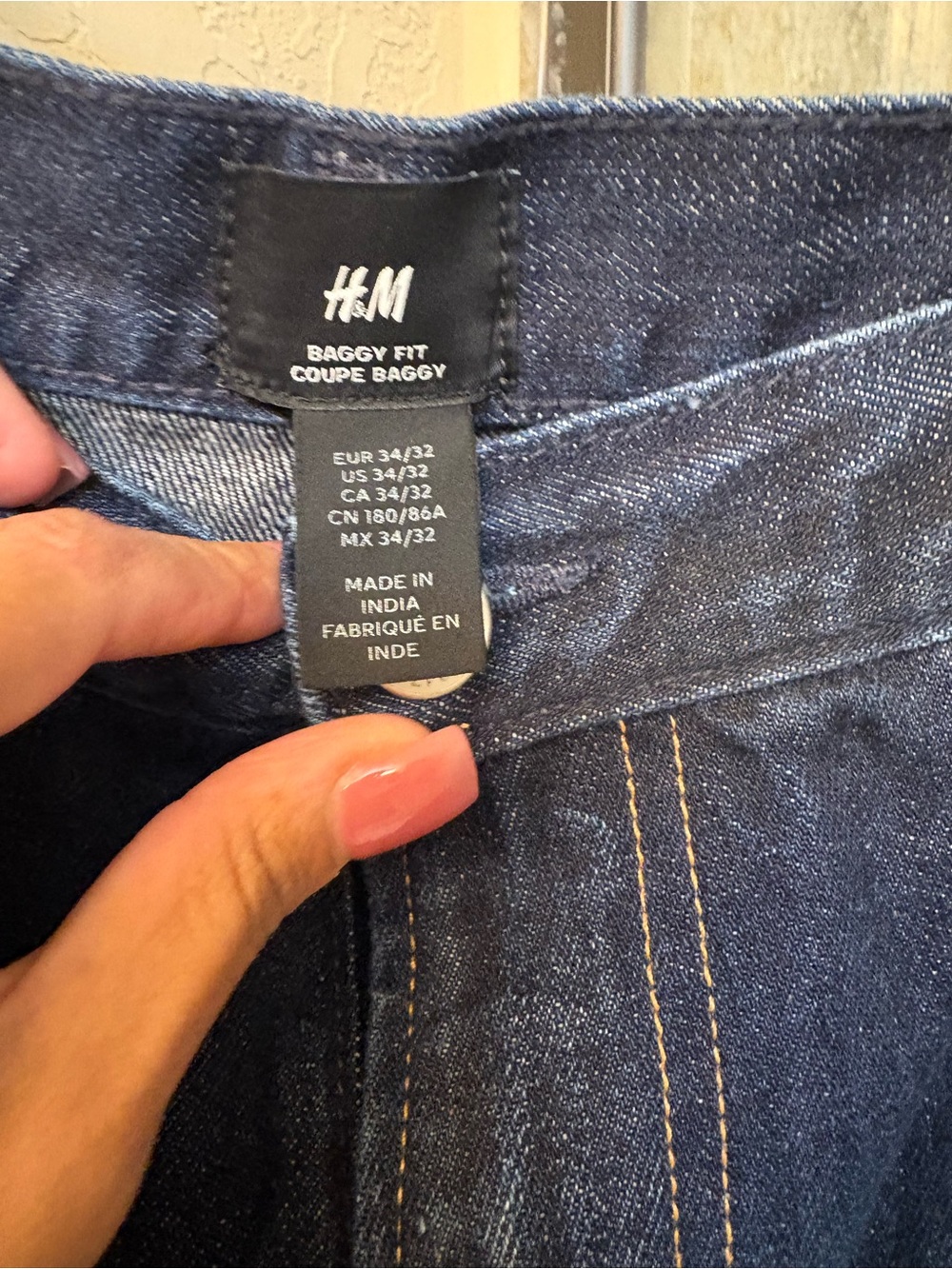 H&M Men’s Indigo baggy Jeans - Picture 2 of 5